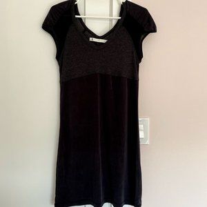 Blanc Noir V-Neck Dress